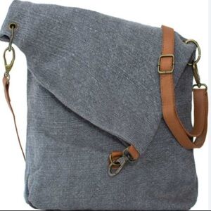 NWT Vintage Addiction Handbag Foldover Charcoal Jute Crossbody